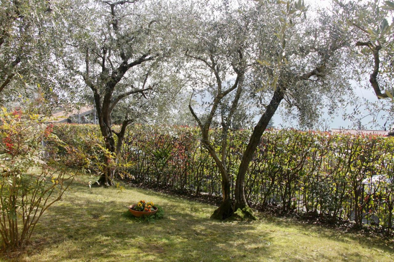 Sarnico Giardino Sul Lago Exterior foto